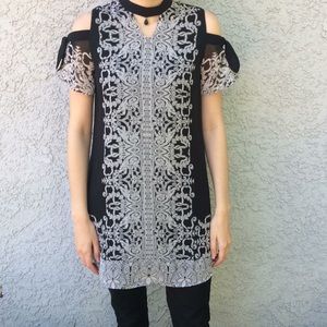 Amy’s Closet Black White Tunic Blouse Mini Dress